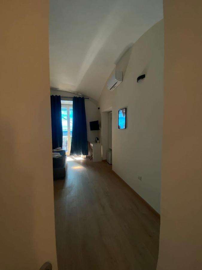 Maison Dante Неаполь Экстерьер фото